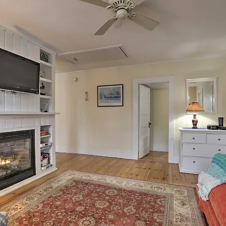 Kennebunk Cottage With Yard Less Than 1 Mi To Beach! Exterior photo