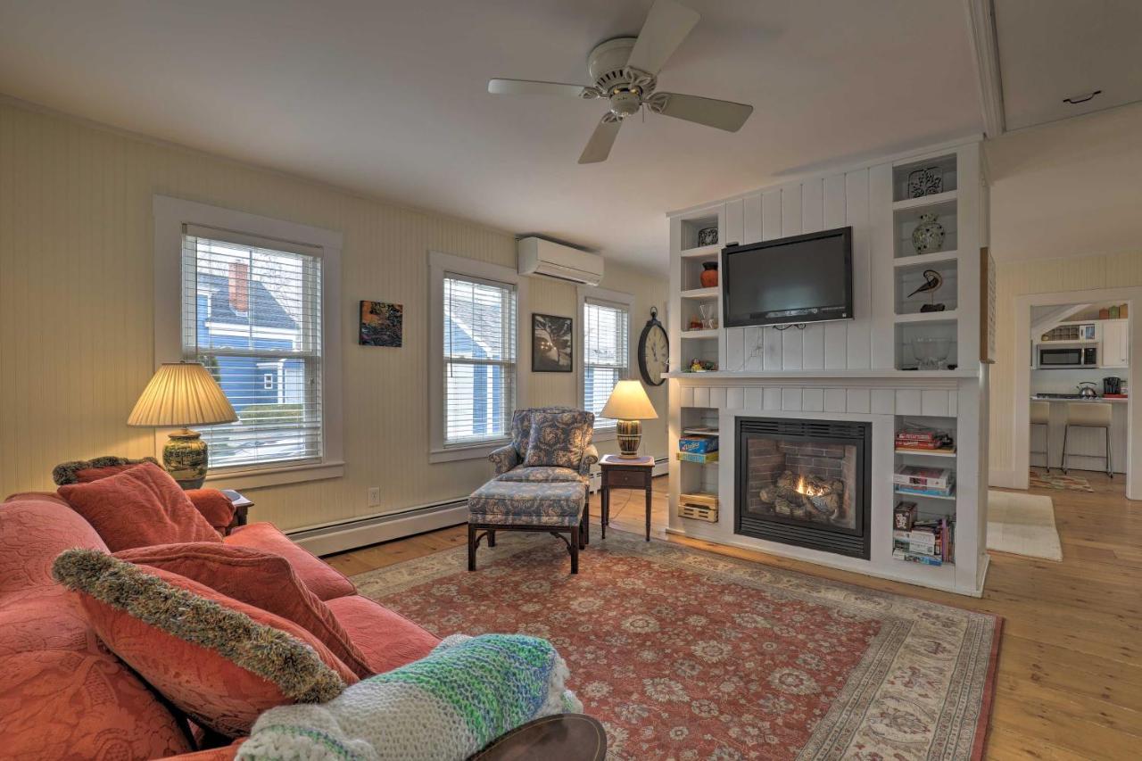 With Yard Less Than 1 Mi To Beach! Holiday home Kennebunk