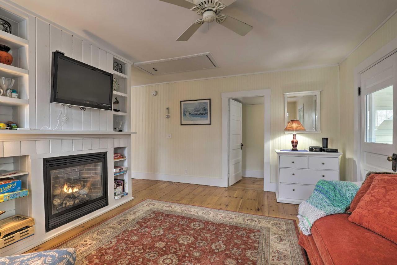 With Yard Less Than 1 Mi To Beach! Kennebunk